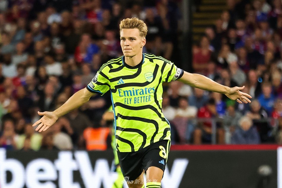 更在于背后 更在于背后